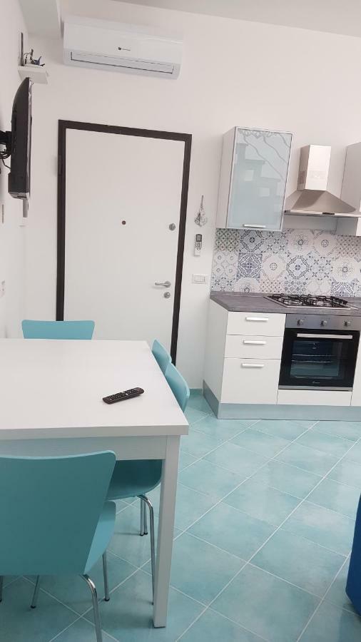 Azul Apartment Con Vasca Idromassaggio 圣维托罗卡波 外观 照片