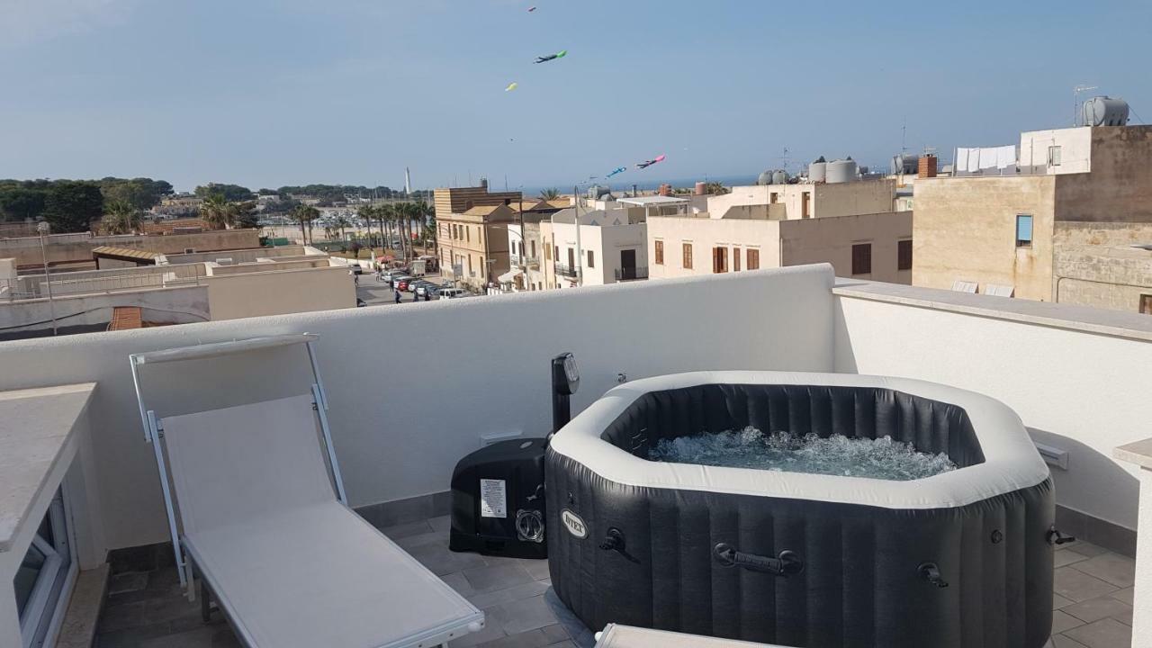Azul Apartment Con Vasca Idromassaggio 圣维托罗卡波 外观 照片